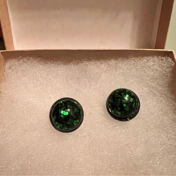 Handmade Emerald Green Glitter Pierced-Earrings Studs - Picture 2 of 4